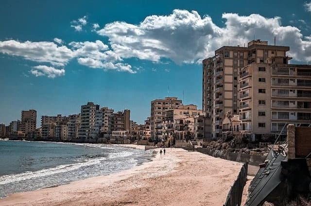 Mr John 3 in 1 Day Tour Dividing line, Varosha, Famagusta