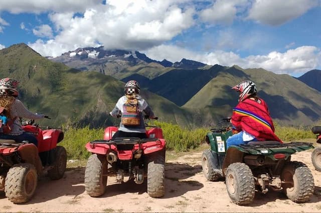 City Tour in Quad de Cabanaconde overlooking Colca Canyon