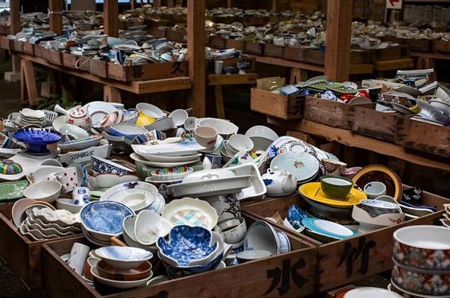 Arita Ware Private Walking Tour and Ceramics Treasure Hunt