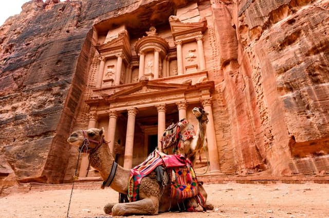 Private Tour: Petra and Little Petra Day Trip from Aqaba