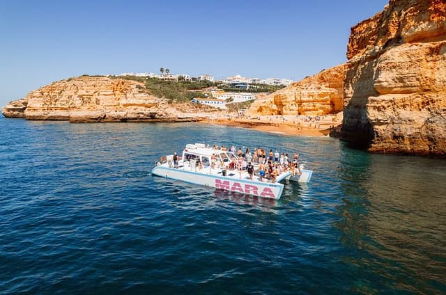 Catamaran Golden Coastline