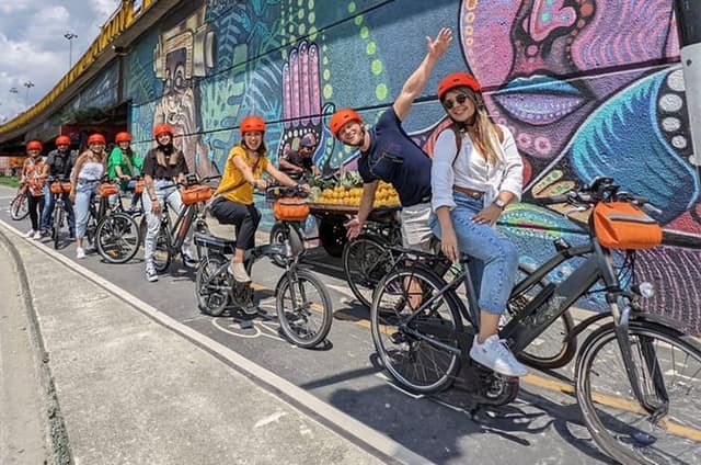 Krakow Bike Tour: Old Town & Kazimierz Guided(2h or 4h) New Bikes