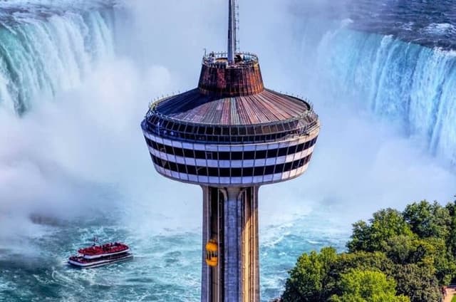 Niagara Falls Day Tour with Boat, Journey and Skylon Tower