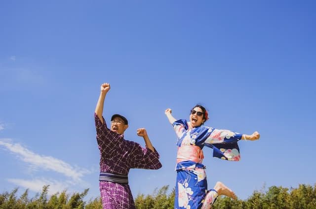 Kimono Matcha and Korakuen All Included Guided Tour
