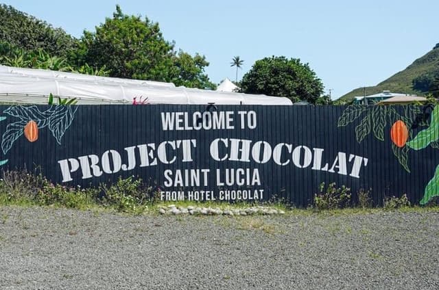 Chocolate Making and Rum Tasting Tour with Lunch in Soufriere