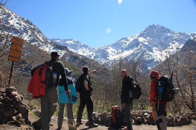 Private Guided Atlas Day Tour Fom Marakech & lunch in Family Home