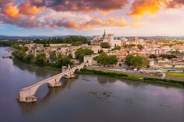 Private Tour: Avignon & Papal Heritage from Arles