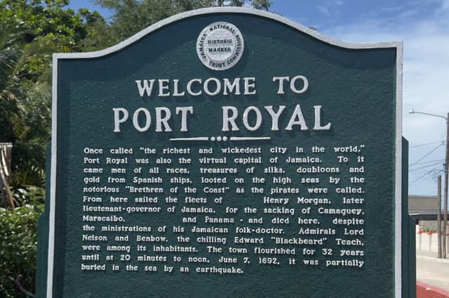 Port Royal (UNESCO World Heritage site)and Downtown Kingston Tour