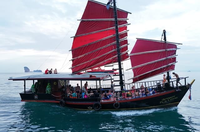Krabi 4 Island Sunset Snorkeling Cruise + Bioluminescent Swim