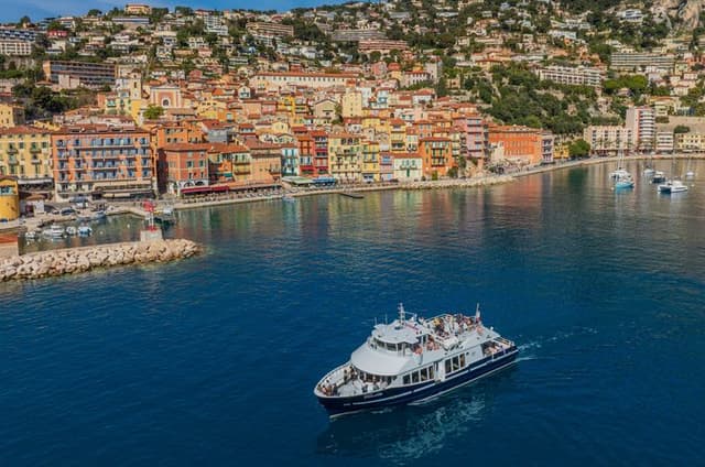Mediterranean Coastal Sightseeing Cruise from Nice