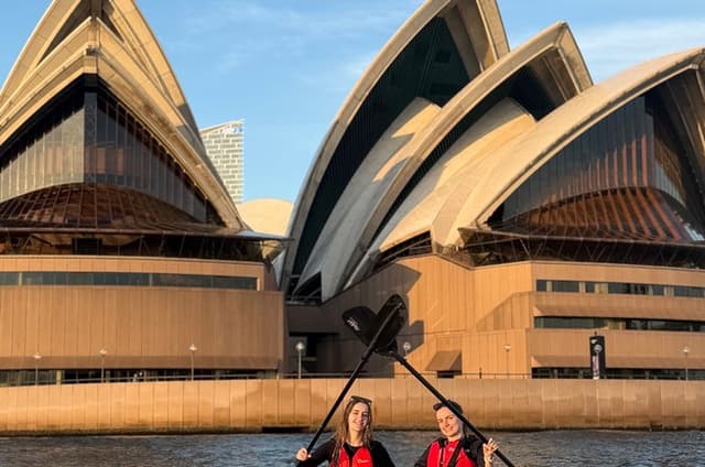 Sunrise Kayak Tour to the Opera House Bridge Views Sydney