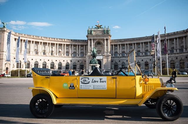 Vienna Hidden Gems and Coffee Houses Premium