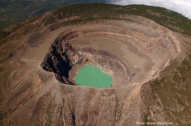 Santa Ana volcano hike with privileged early access. Go safe and skip the crowds