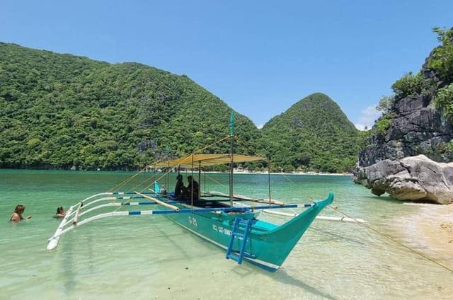 Matnog Sorsogon Full Day Island Hopping and Transfers