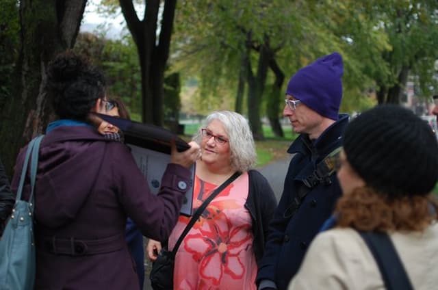 In the Shadow of the Mountain: Montreal Jewish History Walking Tour