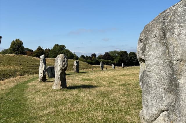 Stonehenge and Avebury Mythical Stone Circles Day Trip from Bath