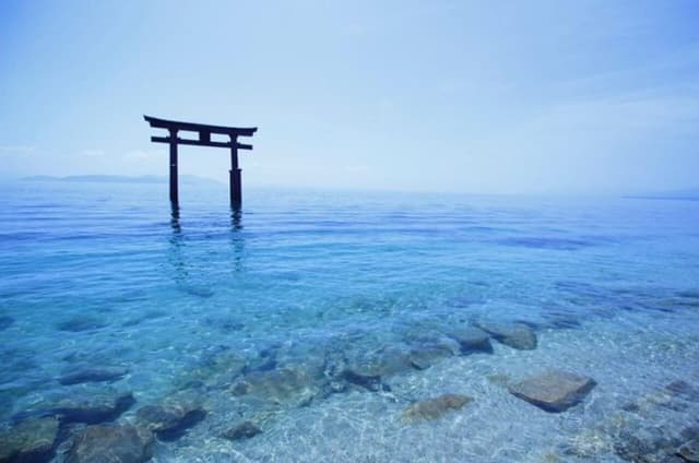 Shiga Day Trip to Lake Biwa, Shirahige Shrine & MIHO Museum