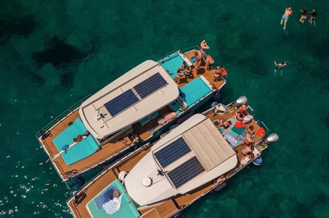 Small Group Blue Cave & Elaphiti Islands Boat Tour from Dubrovnik