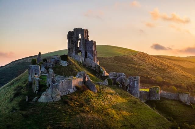 JURASSIC COAST ADVENTURE - Guided Mini Bus Excursion-Small Groups