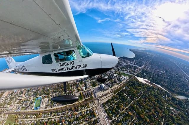 25-Minute Private Lakeshore Scenic Flight from Burlington
