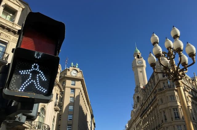 Buenos Aires Sunday Essentials Tour, Max 7 Guests