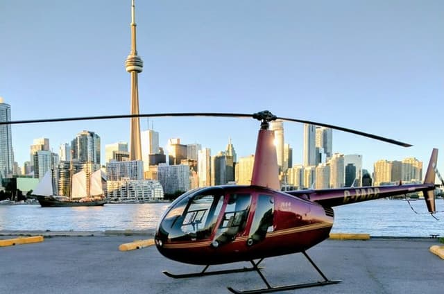 20 km Helicopter Tour over Toronto