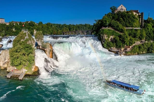Afternoon Zurich Tour with Artisanal Chocolate and Rhine Falls