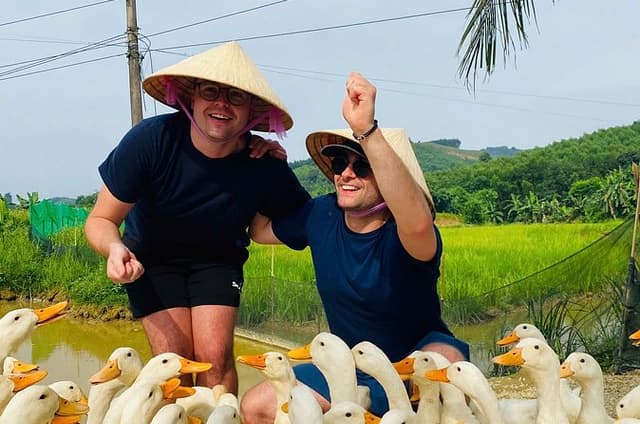 Paradise Cave - Dark Cave Adventure and Duck Stop Experience Tour