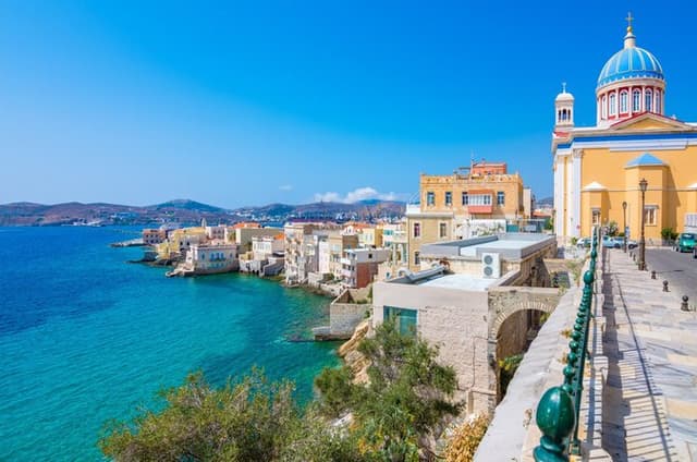 Private Shore Tour: Ano Syros Heritage & North Island Scenery