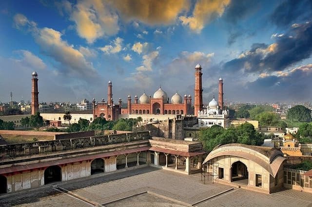 Lahore Heritage and Cultural Guided Tour