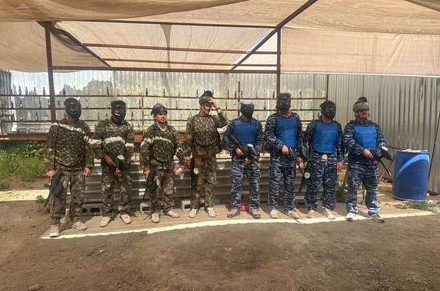 Bachelor party plays Paintball Rosarito / + transportation