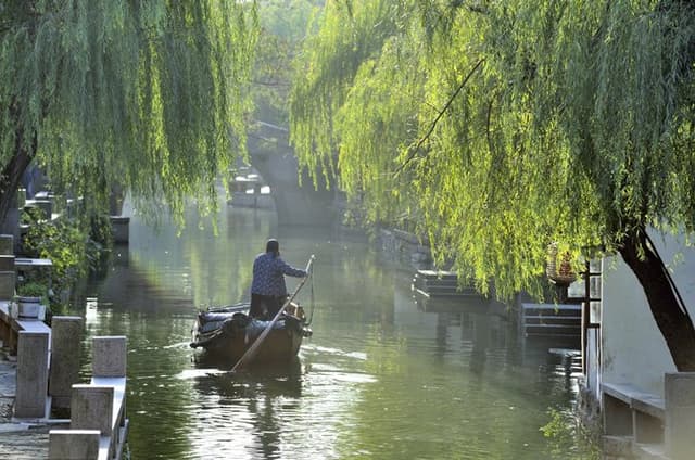 Private Day Trip to Suzhou and Zhouzhuang or Tongli from Shanghai