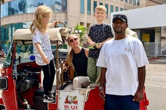 Tuk Tuk Private Safari Tour Exploring Sri Lanka's Capital Colombo
