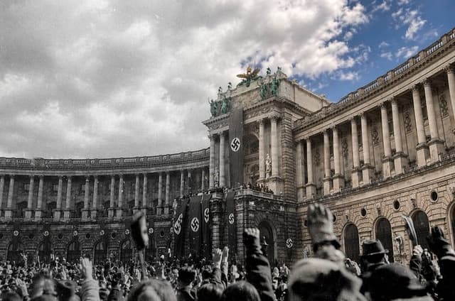 Vienna World War II, Nazi Regime & Hitler Walking Tour