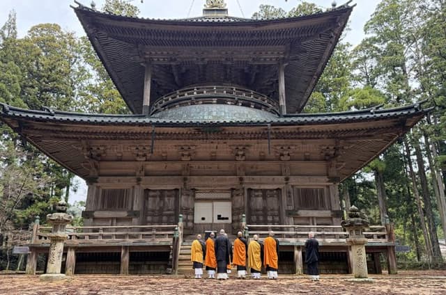 Mt Koya UNESCO Tour : Live Goma Fire Ritual & Hidden Shrine