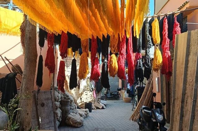 Marrakech Souks and Artisan Markets Walking Tour
