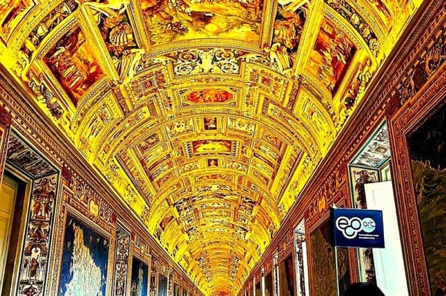 Skip the Line: Vatican Museums, Sistine Chapel Tour & St. Peter's