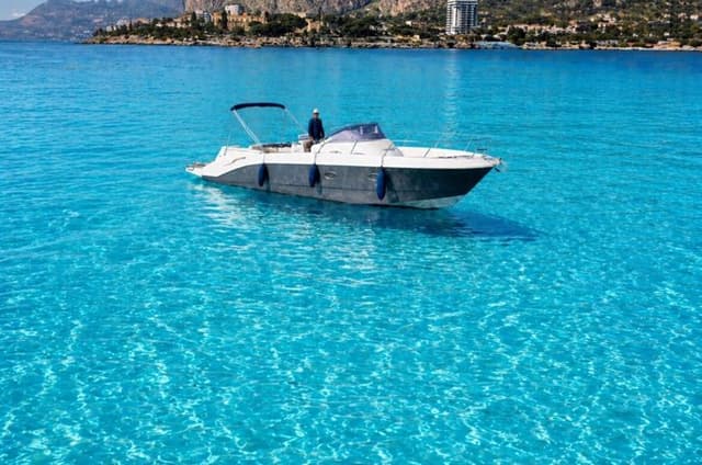 Palermo : Luxury Boat Tour with Snacks and Snorkeling