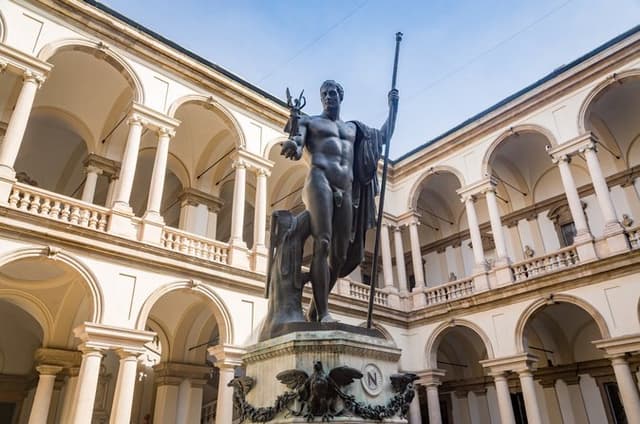Brera District Walking Tour and Pinacoteca di Brera