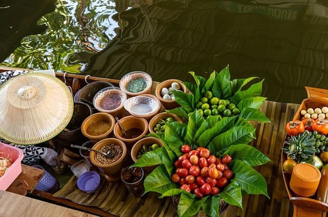Khlong Latmayom and Taling Chan Local Market with 3 Options
