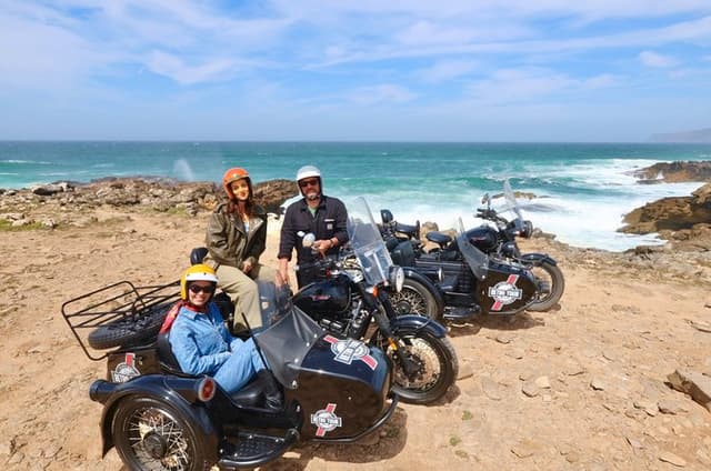 Cascais coastal escape: 2h of views, cliffs & ocean