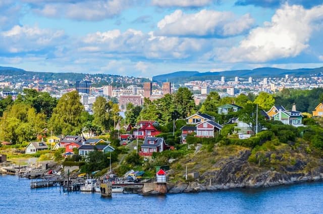 Oslo Private Scenic Tour with Fjord Views and Nature Highlights