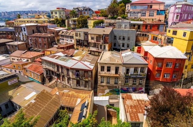 Valparaiso & Casablanca Wine Tour: Private Day Trip from Santiago
