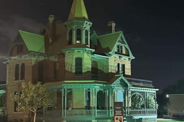 Phoenix History, Mystery & Ghost Hunting