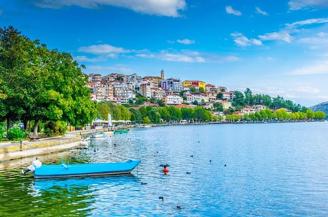 Private Shore Tour: from Thessaloniki to Kastoria & Siatista