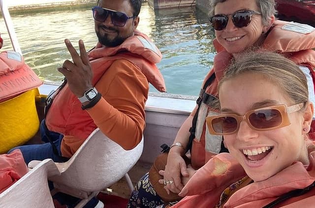 Jaipur Half Day Guided Tour with Boat Ride Experience