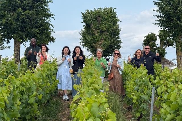 Tuscany Day Trip from Rome with Wine Tasting & Traditional Lunch