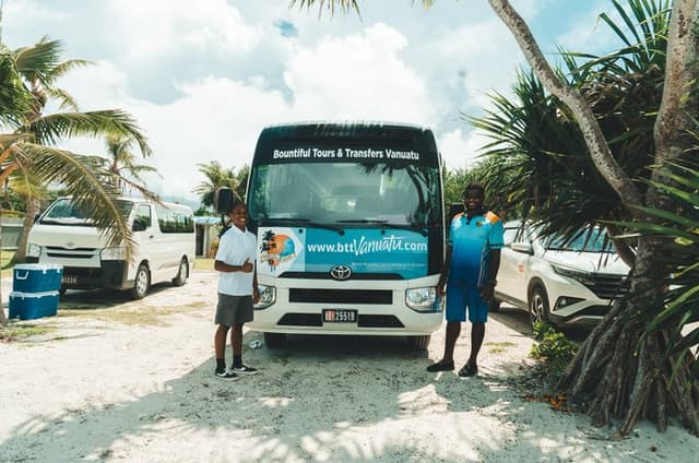 Explore Discover and Indulge Efate Tour