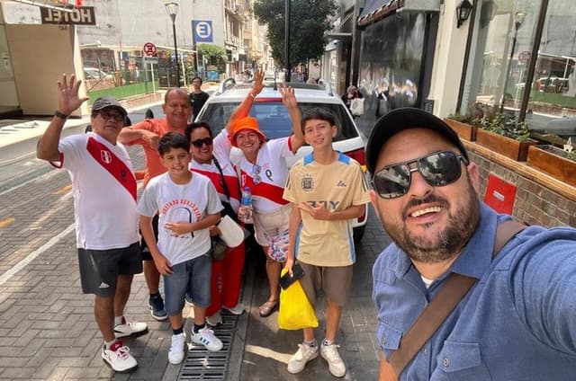 Buenos Aires Like a Local: Private City Tour in Premium Car