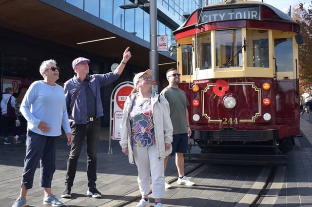 Christchurch Walking Tour: Hidden Gems & Quake Stories